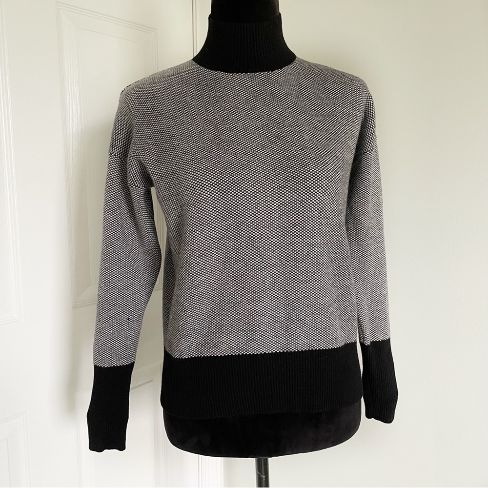 RACHEL ZOE Black White Mockneck Sweater Small